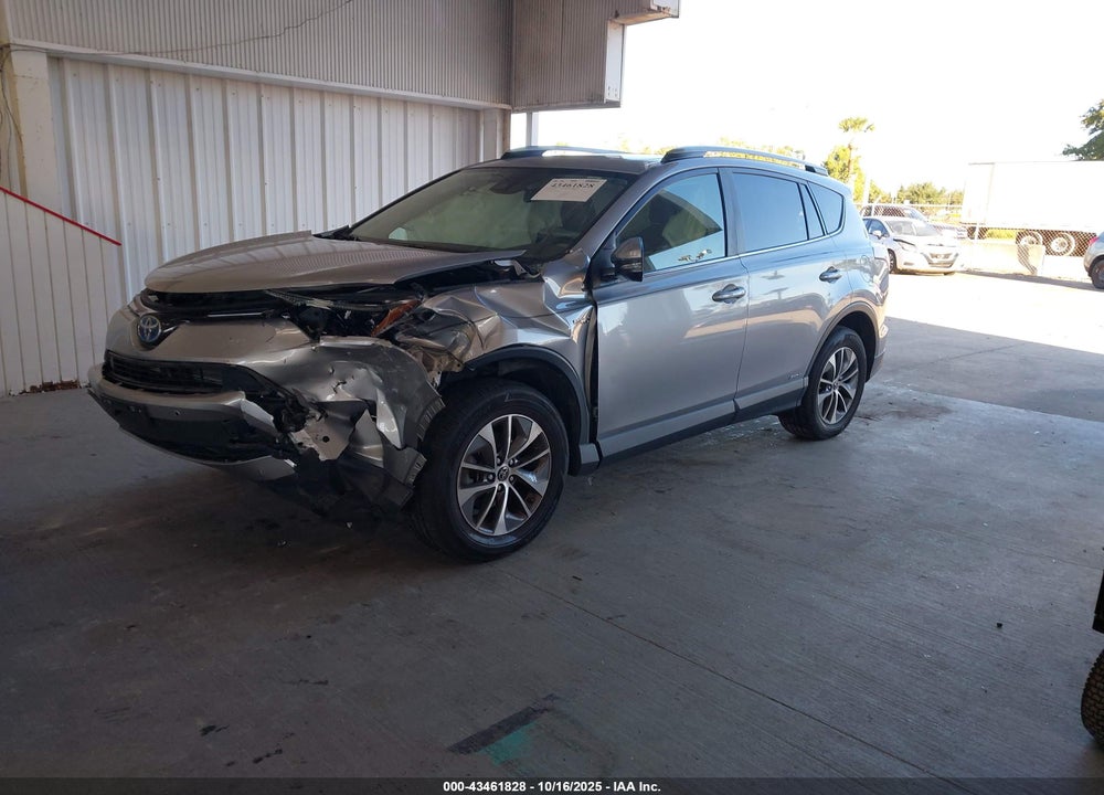 2018 TOYOTA RAV4 HYBRID XLE VIN: JTMRJREVXJD172978