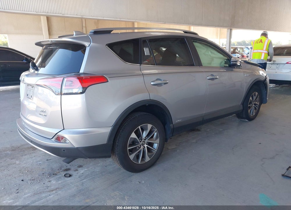 2018 TOYOTA RAV4 HYBRID XLE VIN: JTMRJREVXJD172978