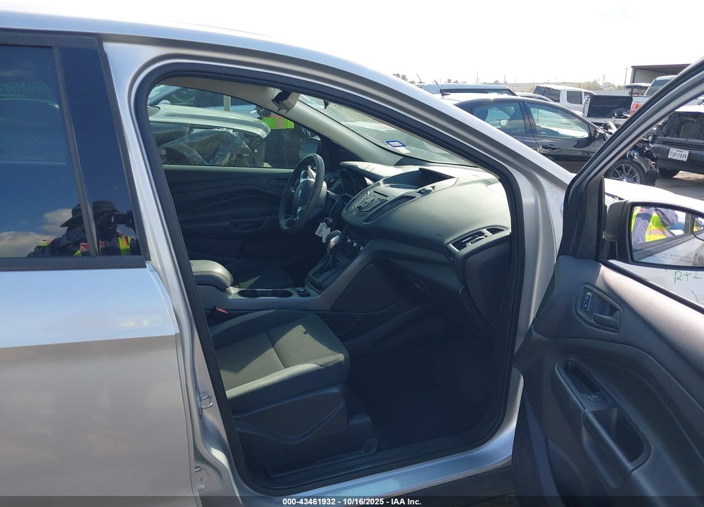 2014 FORD ESCAPE S VIN: 1FMCU0F72EUE51481