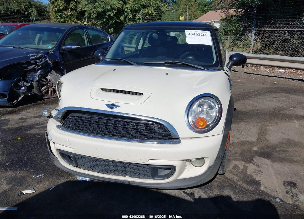 2013 MINI HARDTOP COOPER S VIN: WMWSV3C5XDT390514