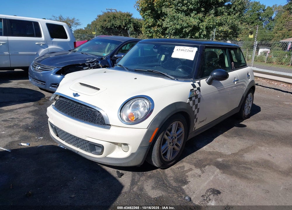 2013 MINI HARDTOP COOPER S VIN: WMWSV3C5XDT390514