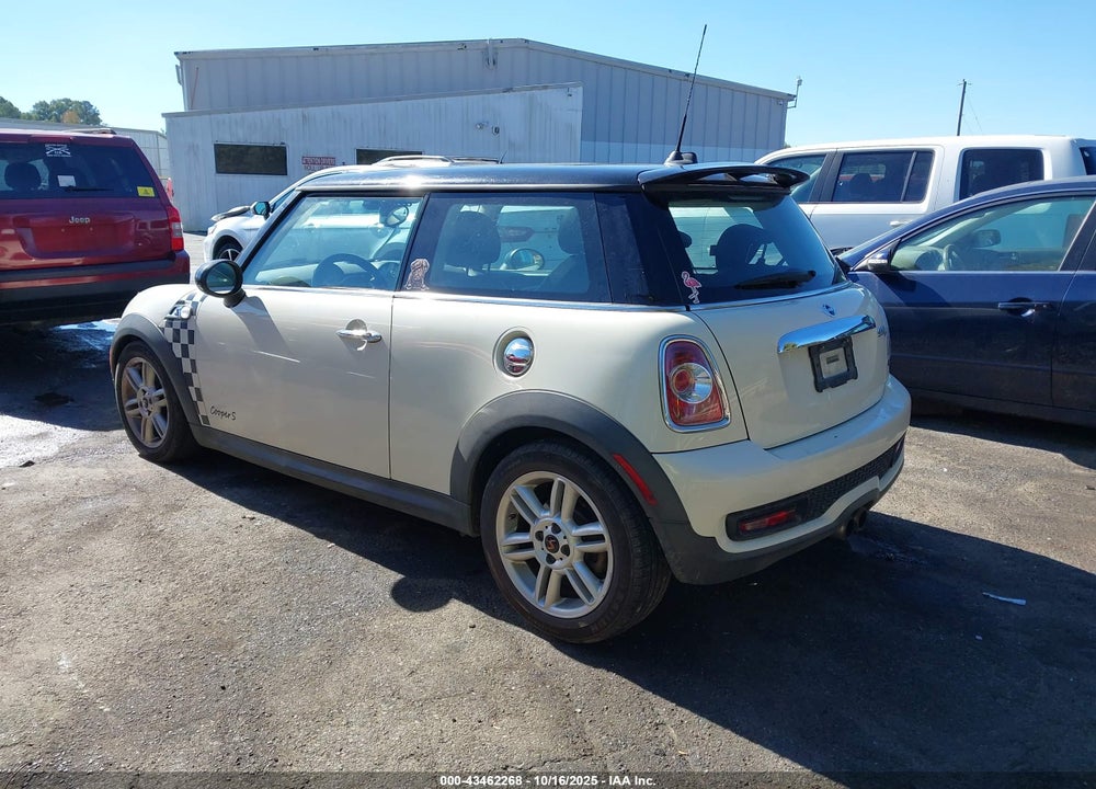 2013 MINI HARDTOP COOPER S VIN: WMWSV3C5XDT390514