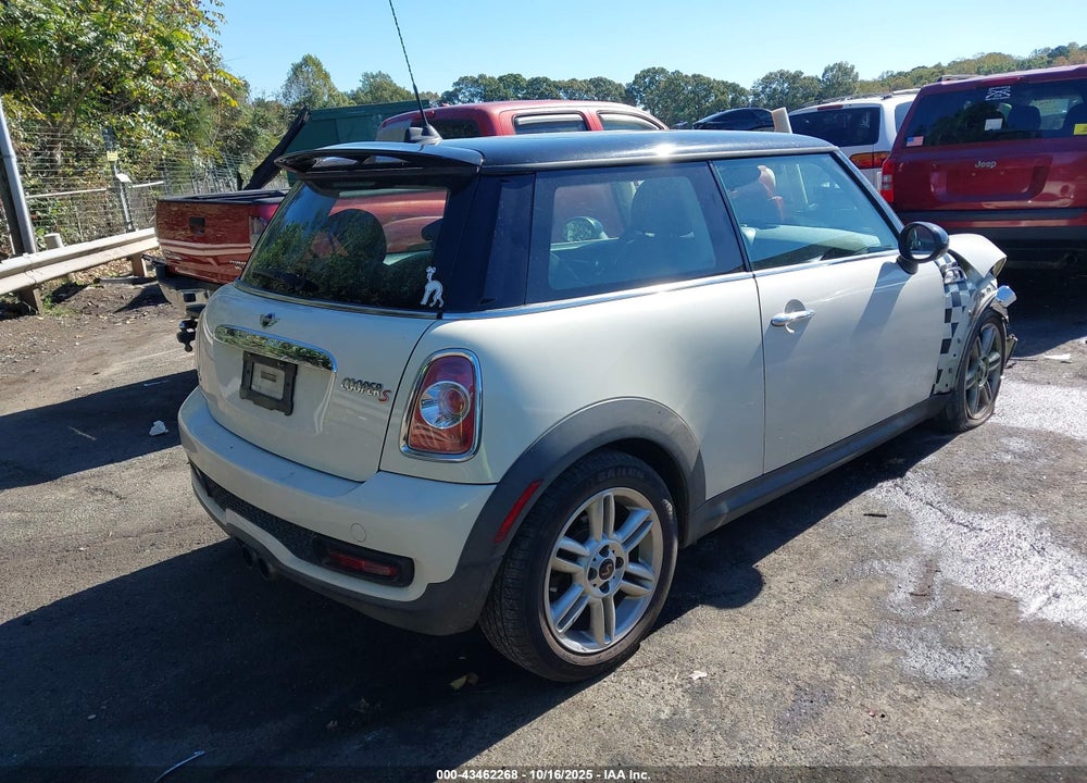 2013 MINI HARDTOP COOPER S VIN: WMWSV3C5XDT390514