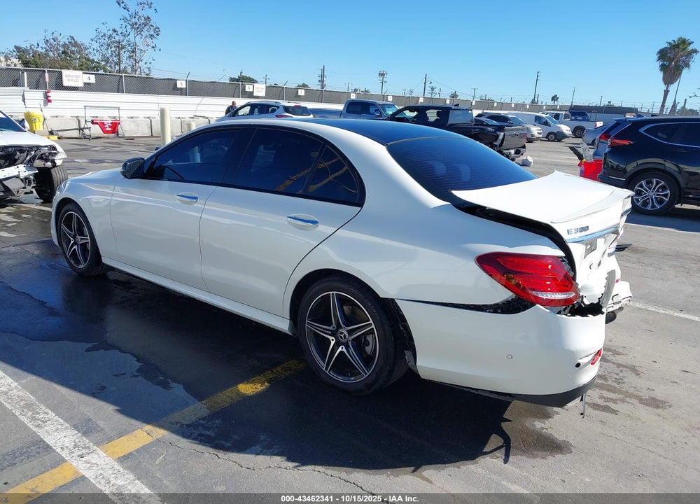 2018 MERCEDES-BENZ E 300 VIN: WDDZF4JB0JA315945
