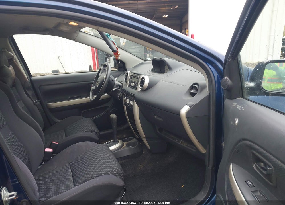 2005 SCION XA VIN: JTKKT604950101589