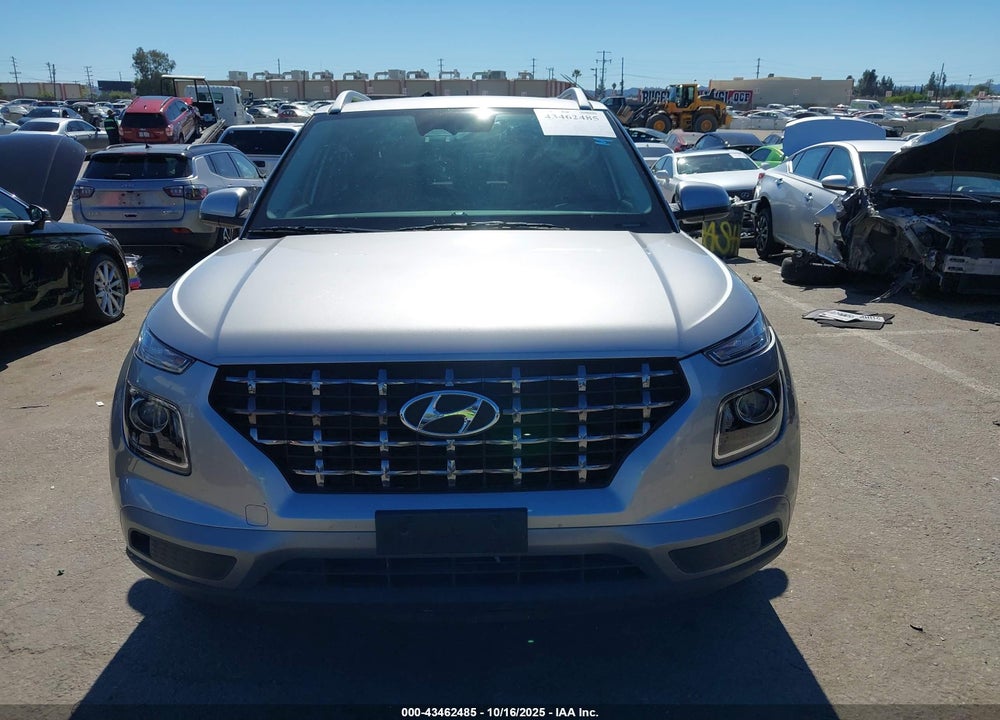 2023 HYUNDAI VENUE SEL VIN: KMHRC8A31PU266325