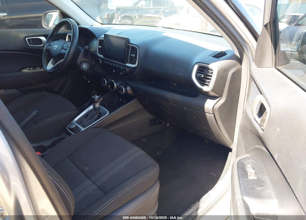 2023 HYUNDAI VENUE SEL VIN: KMHRC8A31PU266325