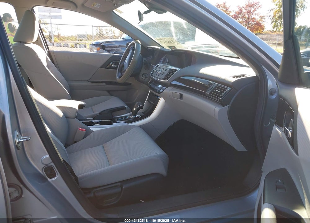 2016 HONDA ACCORD LX VIN: 1HGCR2F40GA003737