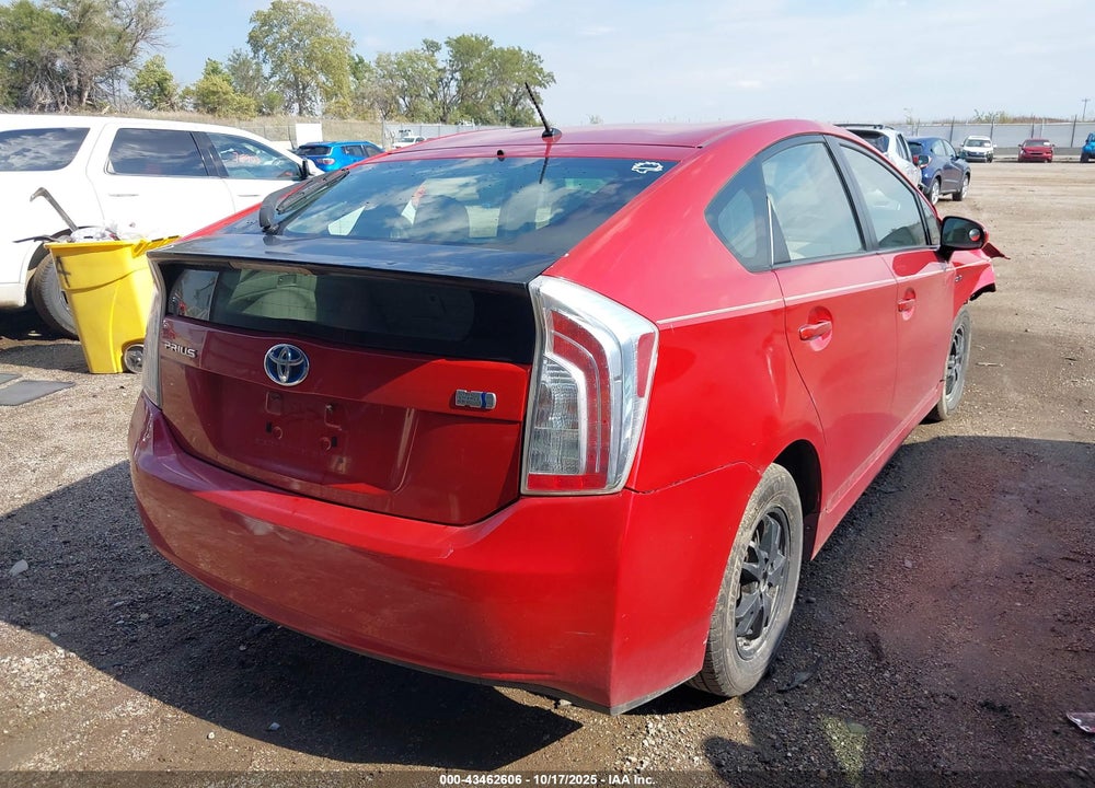 2013 TOYOTA PRIUS TWO VIN: JTDKN3DU5D5556905