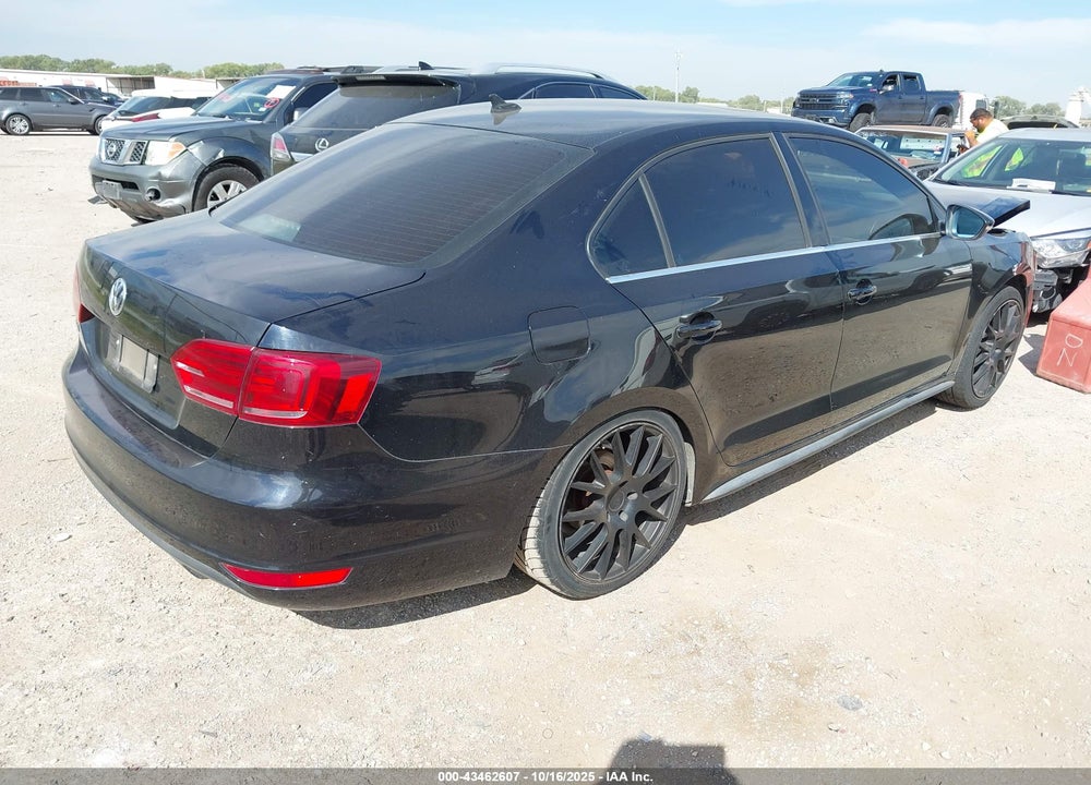 2013 VOLKSWAGEN JETTA VIN: 3VW4S7AJ2DM286526