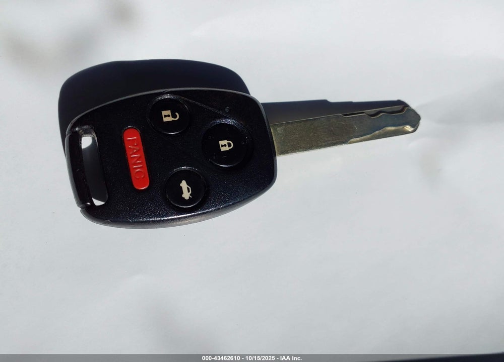 2010 HONDA ACCORD VIN: 1HGCP3F84AA011300