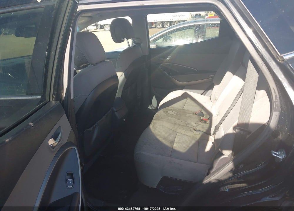 2018 HYUNDAI SANTA FE VIN: 5NMZUDLB6JH105384
