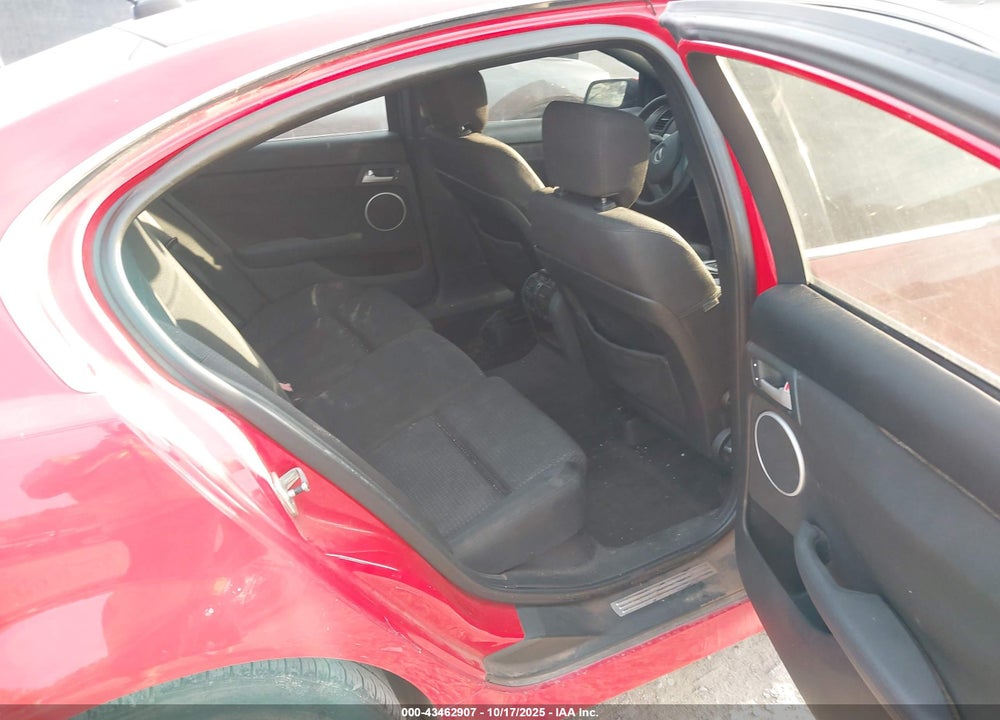 2008 PONTIAC G8 VIN: 6G2ER57758L141918