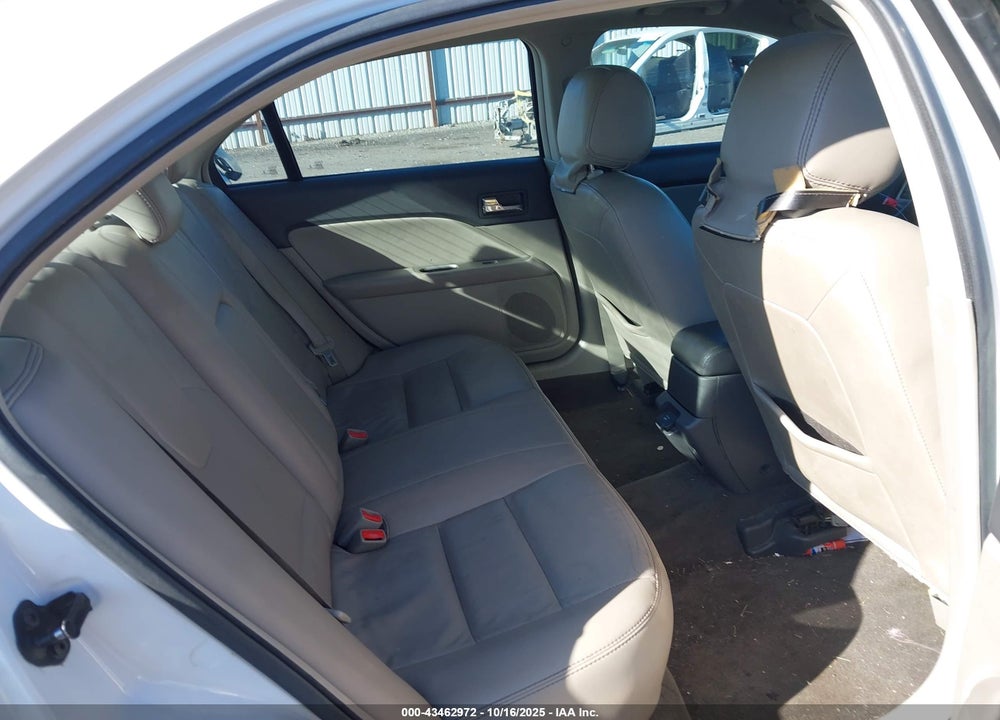 2012 FORD FUSION VIN: 3FADP0L36CR414428