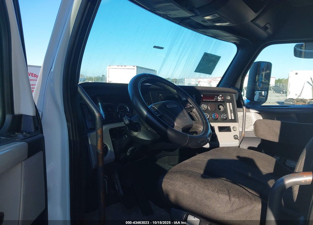 2018 FREIGHTLINER NEW CASCADIA 126 VIN: 3AKJHHDR0JSJP0439