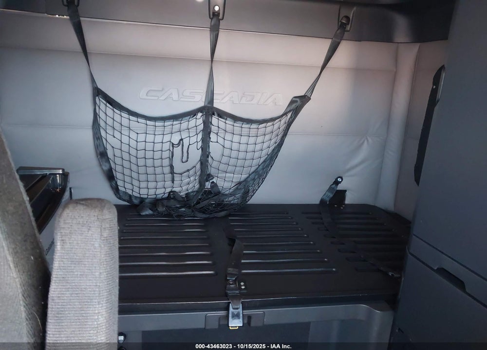 2018 FREIGHTLINER NEW CASCADIA 126 VIN: 3AKJHHDR0JSJP0439