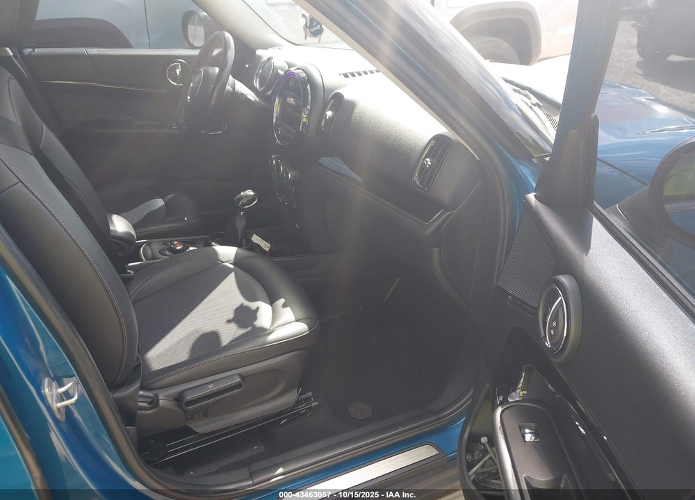 2019 MINI COUNTRYMAN COOPER VIN: WMZYS7C5XK3F46953