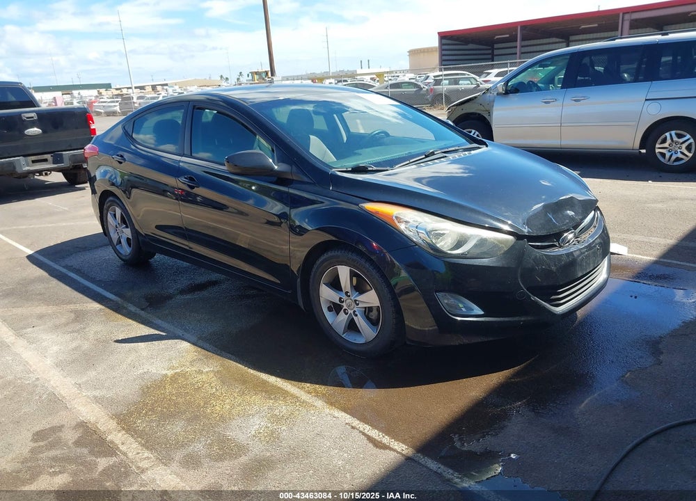 2013 HYUNDAI ELANTRA GLS VIN: 5NPDH4AE2DH182837