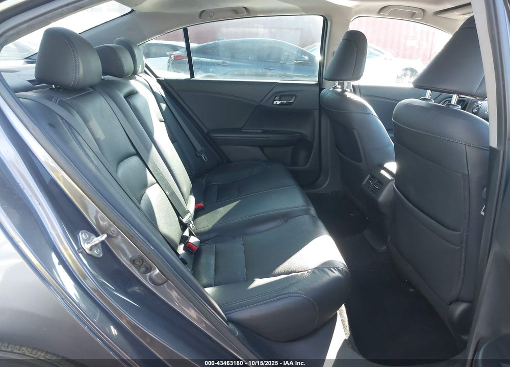 2015 HONDA ACCORD EX-L VIN: 1HGCR2F87FA201782