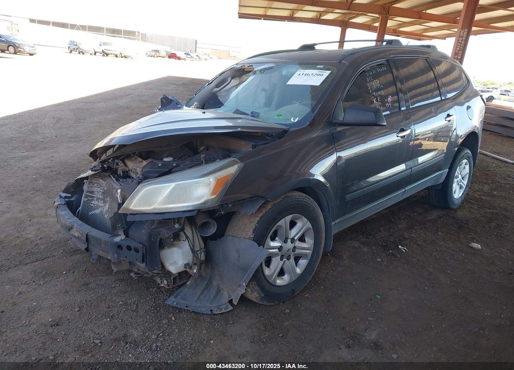 2015 CHEVROLET TRAVERSE LS VIN: 1GNKRFED0FJ130576