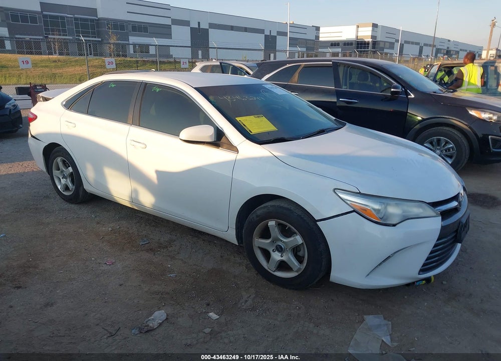 2017 TOYOTA CAMRY LE VIN: 4T1BF1FK0HU729024