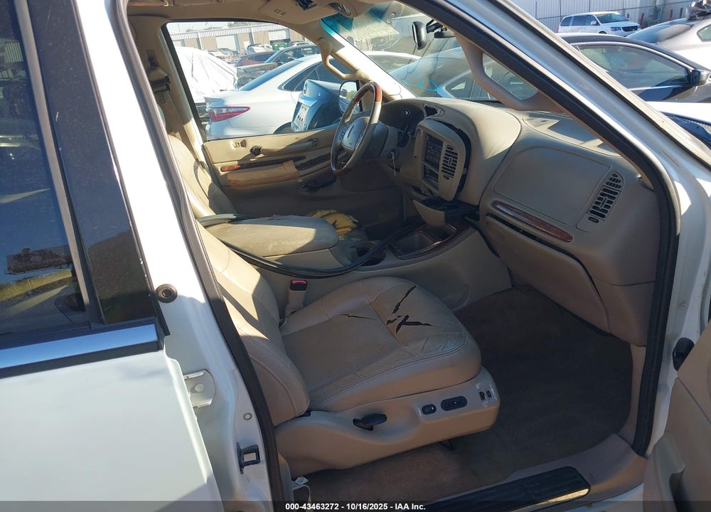 2000 LINCOLN NAVIGATOR VIN: 5LMEU27A7YLJ27786