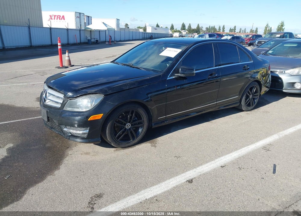 2013 MERCEDES-BENZ C CLASS VIN: WDDGF4HB6DR268620