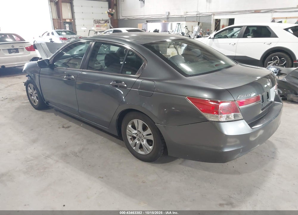 2011 HONDA ACCORD VIN: 1HGCP2F43BA001978