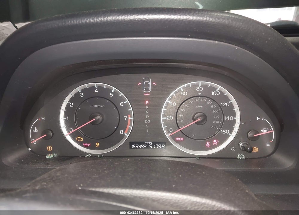2011 HONDA ACCORD VIN: 1HGCP2F43BA001978