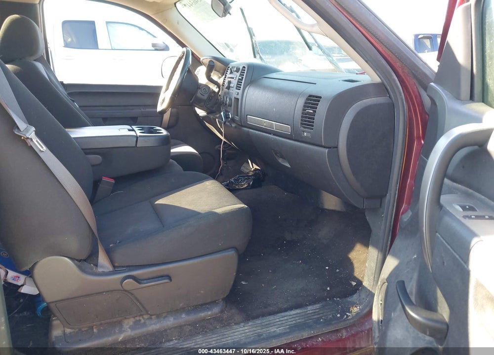 2013 CHEVROLET SILVERADO 1500 LT VIN: 1GCNKSE07DZ302293