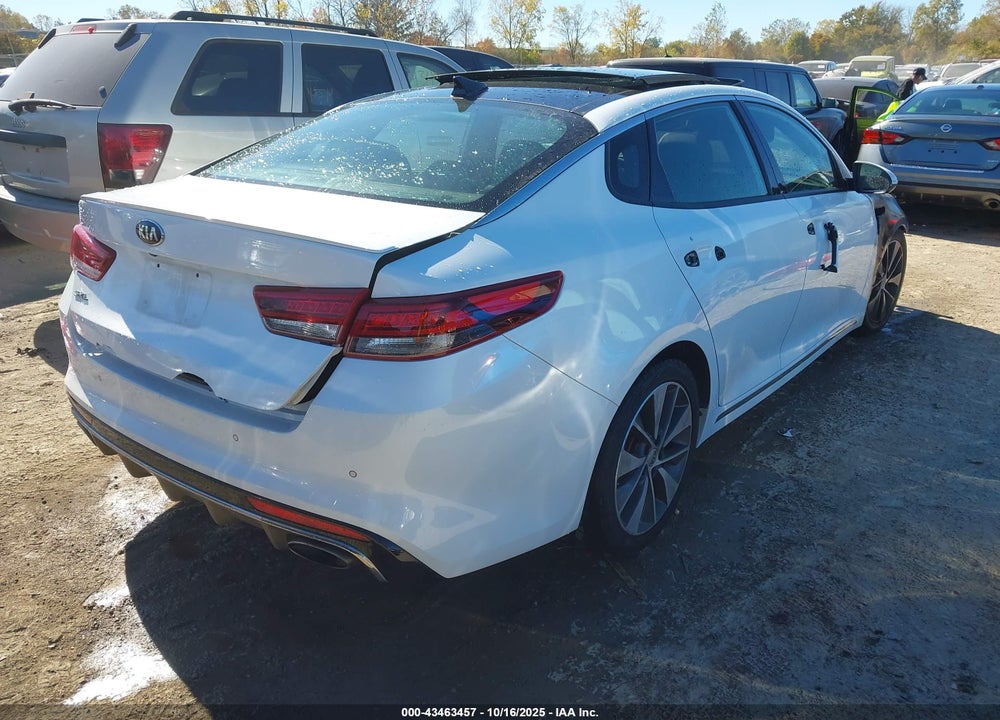2016 KIA OPTIMA VIN: 5XXGV4L28GG051677