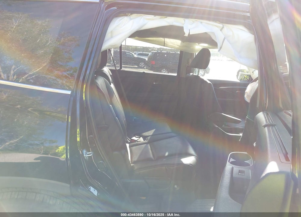 2022 HONDA PILOT 2WD SPECIAL EDITION VIN: 5FNYF5H25NB011587