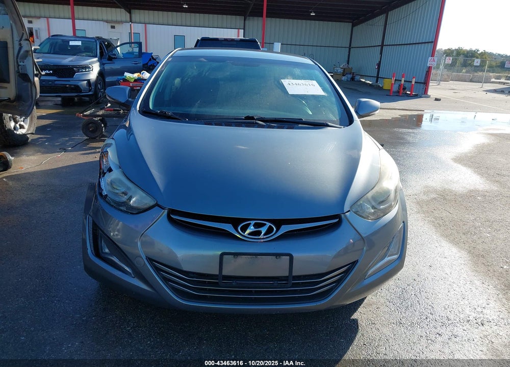 2016 HYUNDAI ELANTRA VIN: KMHDH4AH4GU652558