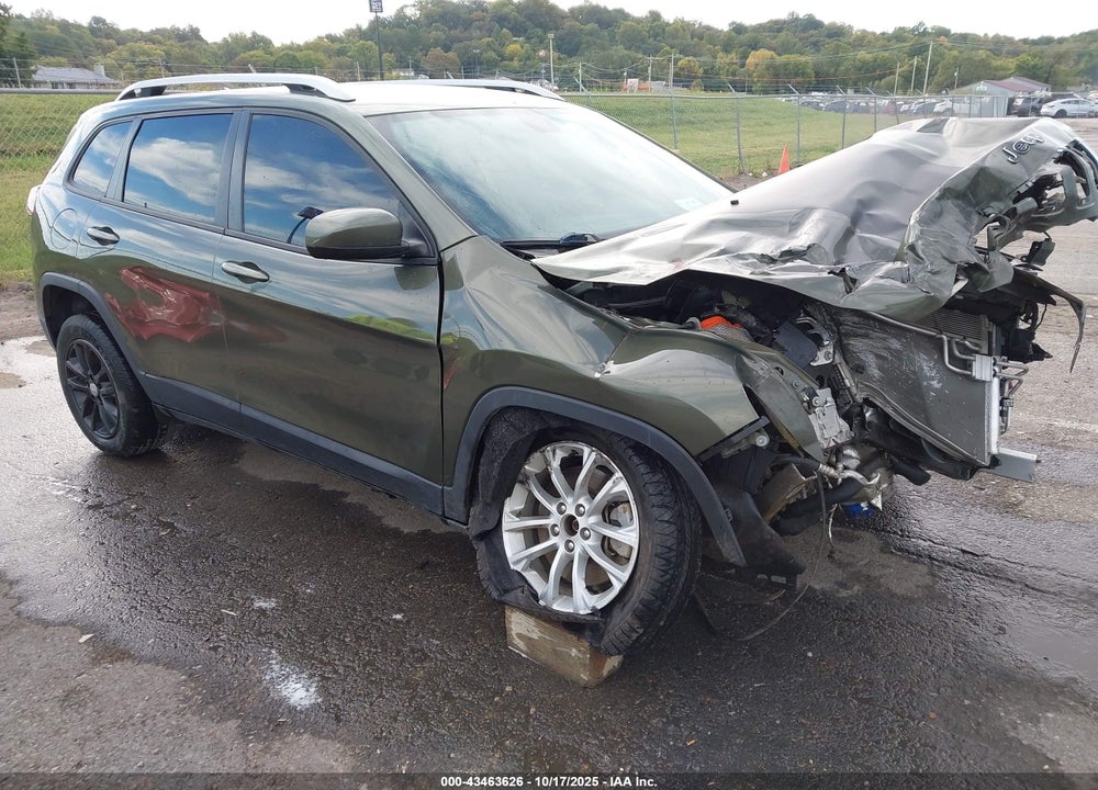 2020 JEEP CHEROKEE LATITUDE FWD VIN: 1C4PJLCB2LD620372