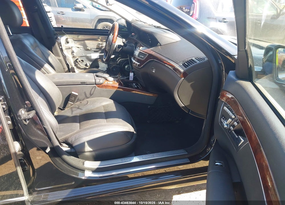 2013 MERCEDES-BENZ S 550 VIN: WDDNG7DB4DA514848