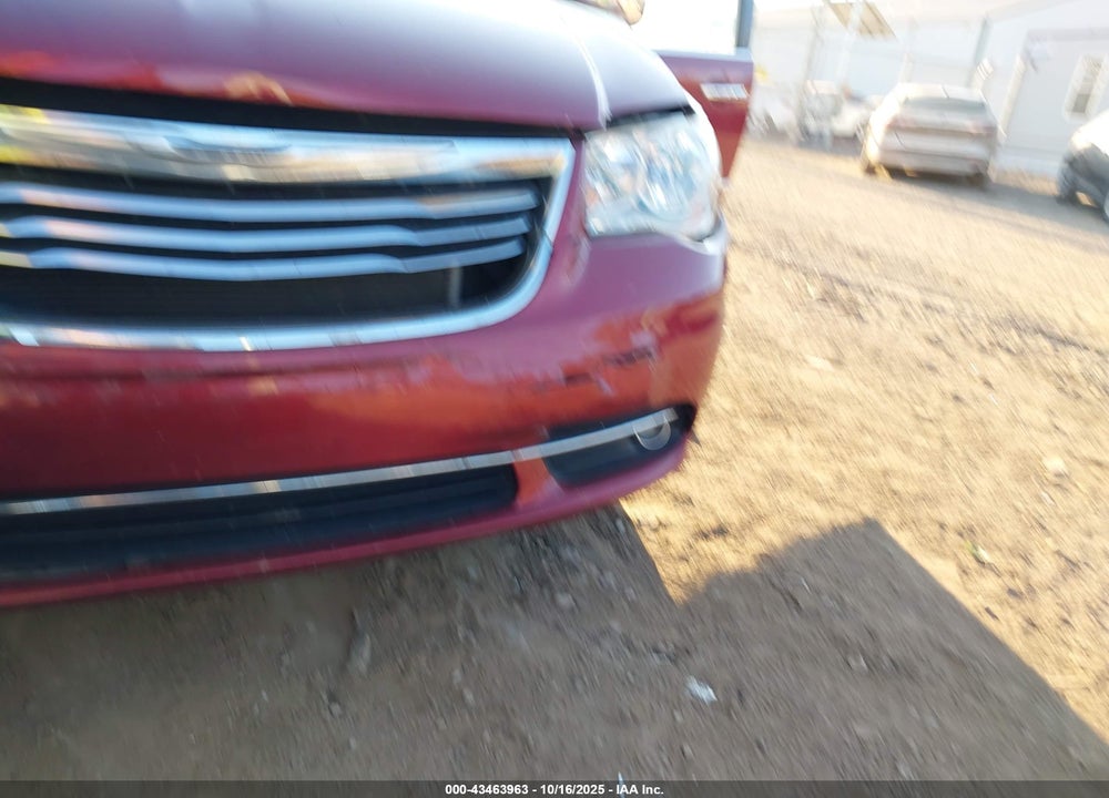 2015 CHRYSLER TOWN & COUNTRY LIMITED VIN: 2C4RC1JG3FR742326