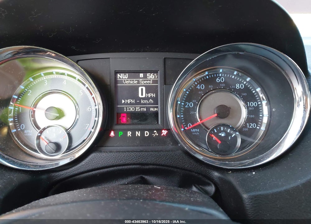 2015 CHRYSLER TOWN & COUNTRY LIMITED VIN: 2C4RC1JG3FR742326