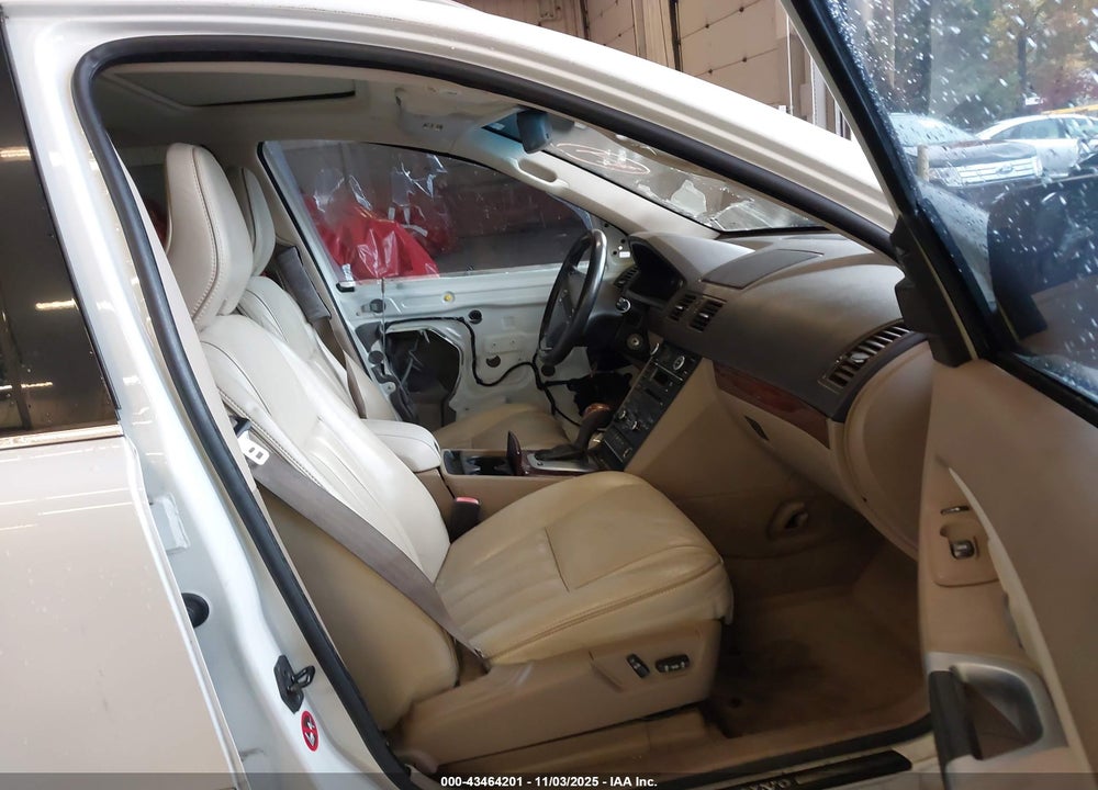2014 VOLVO XC90 3.2 VIN: YV4952CY5E1691708