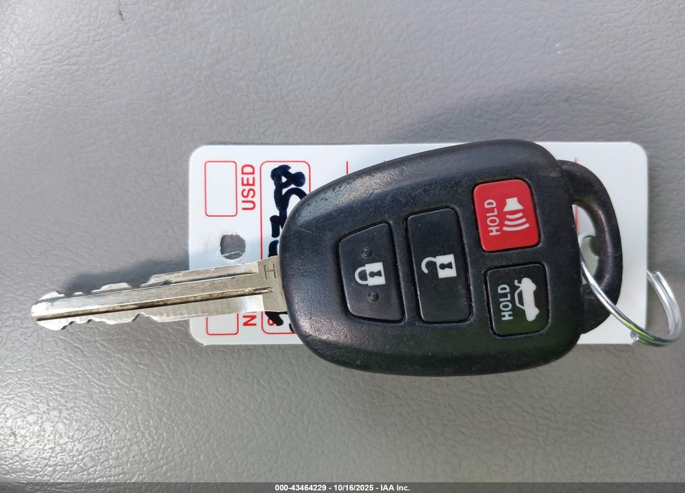2016 TOYOTA CAMRY LE VIN: 4T1BF1FK2GU180943