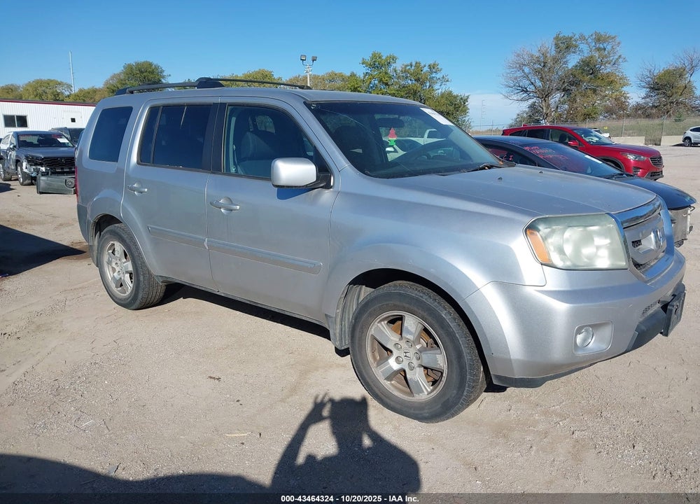 2010 HONDA PILOT EX VIN: 5FNYF4H40AB038377