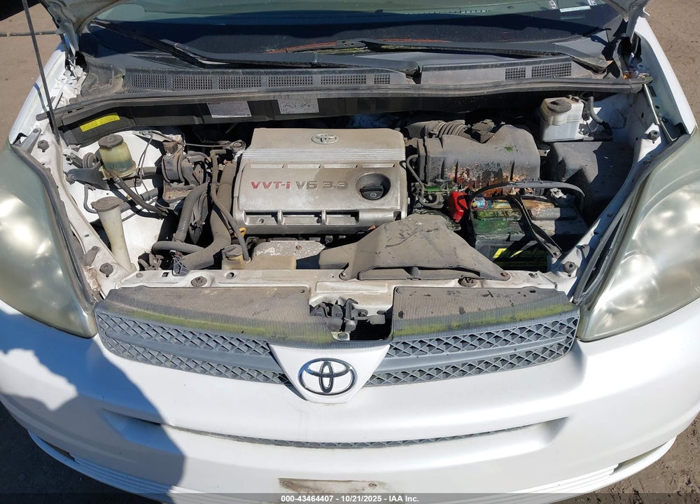 2005 TOYOTA SIENNA XLE VIN: 5TDZA22C95S374781
