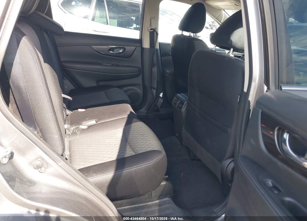 2019 NISSAN ROGUE VIN: JN8AT2MT5KW266436