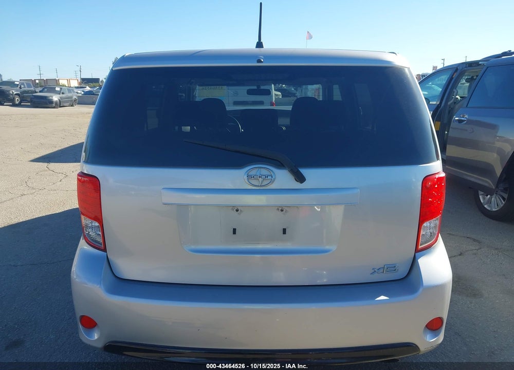 2013 SCION XB VIN: JTLZE4FE5DJ043403