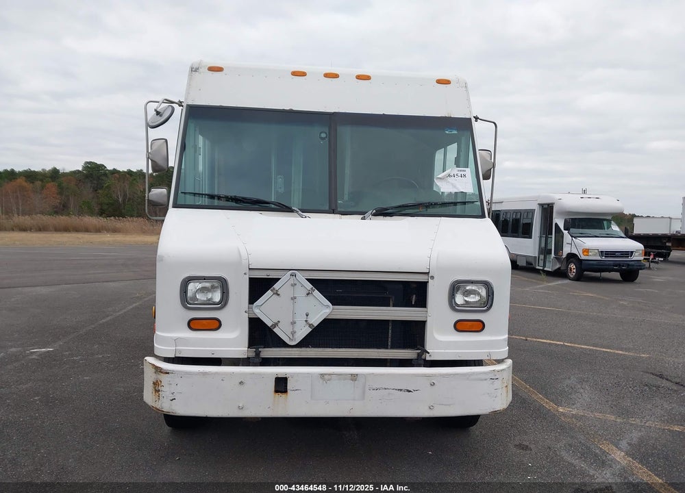 2001 FREIGHTLINER CHASSIS M LINE WALK-IN VAN VIN: 4UZAANBW11CJ22295