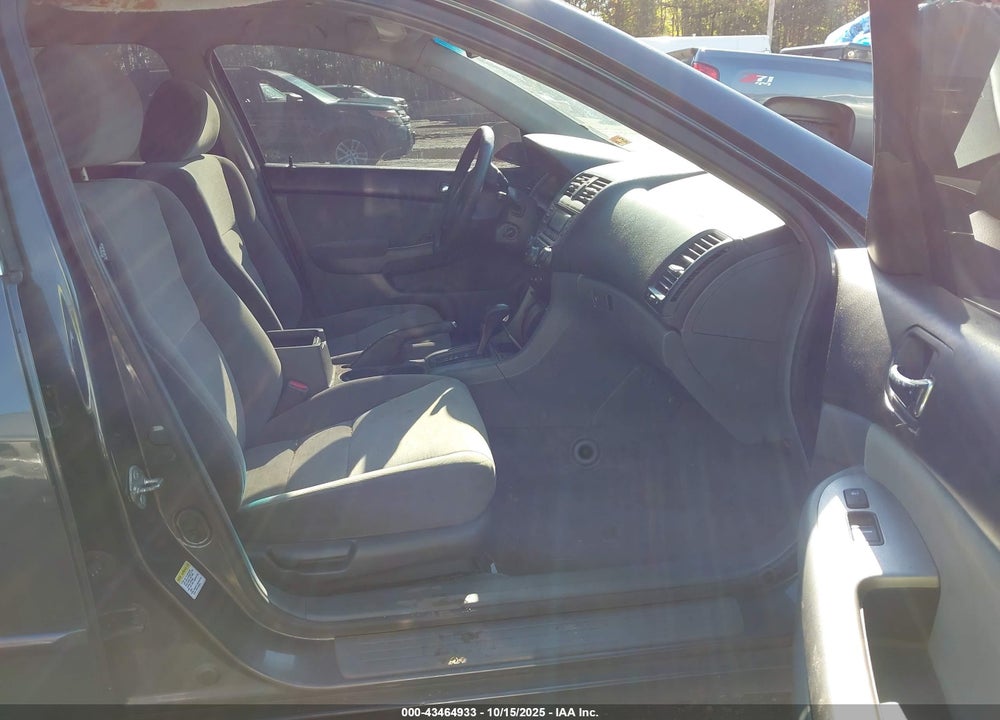 2007 HONDA ACCORD VIN: 1HGCM56727A000686