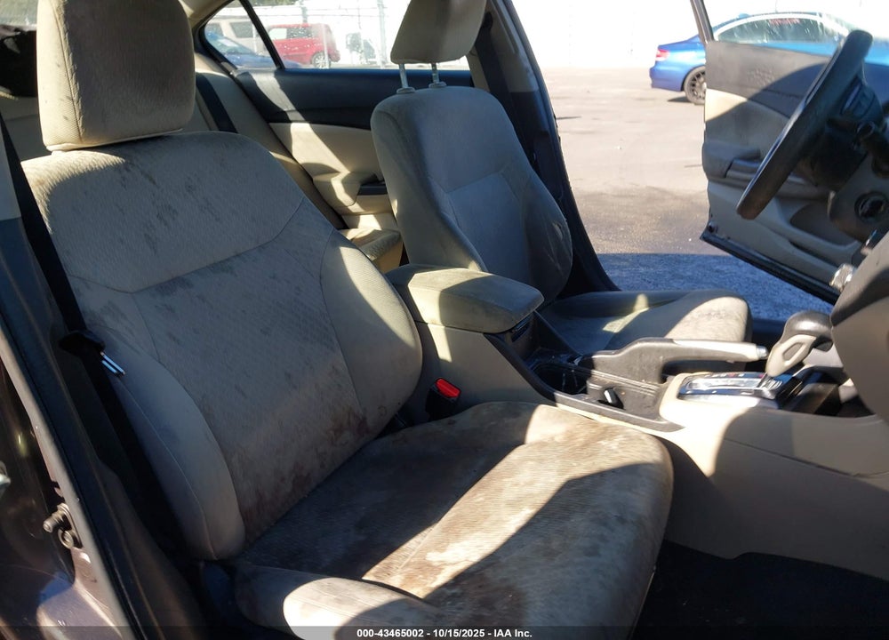 2014 HONDA CIVIC VIN: 19XFB2F5XEE041043