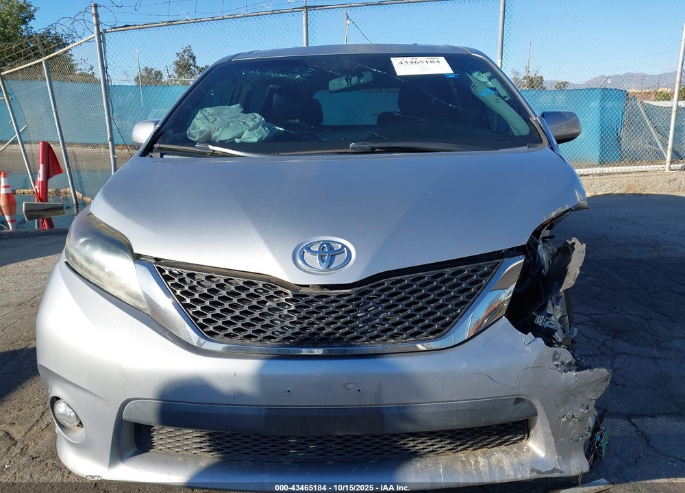 2015 TOYOTA SIENNA SE PREMIUM 8 PASSENGER VIN: 5TDXK3DC0FS655246