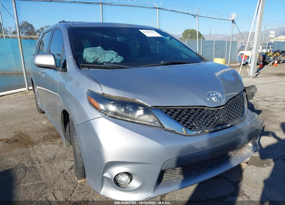 2015 TOYOTA SIENNA SE PREMIUM 8 PASSENGER VIN: 5TDXK3DC0FS655246