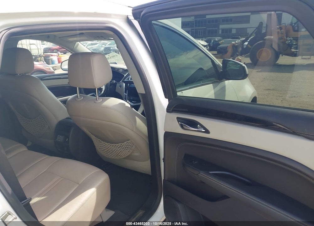 2016 CADILLAC SRX LUXURY COLLECTION VIN: 3GYFNBE39GS527834
