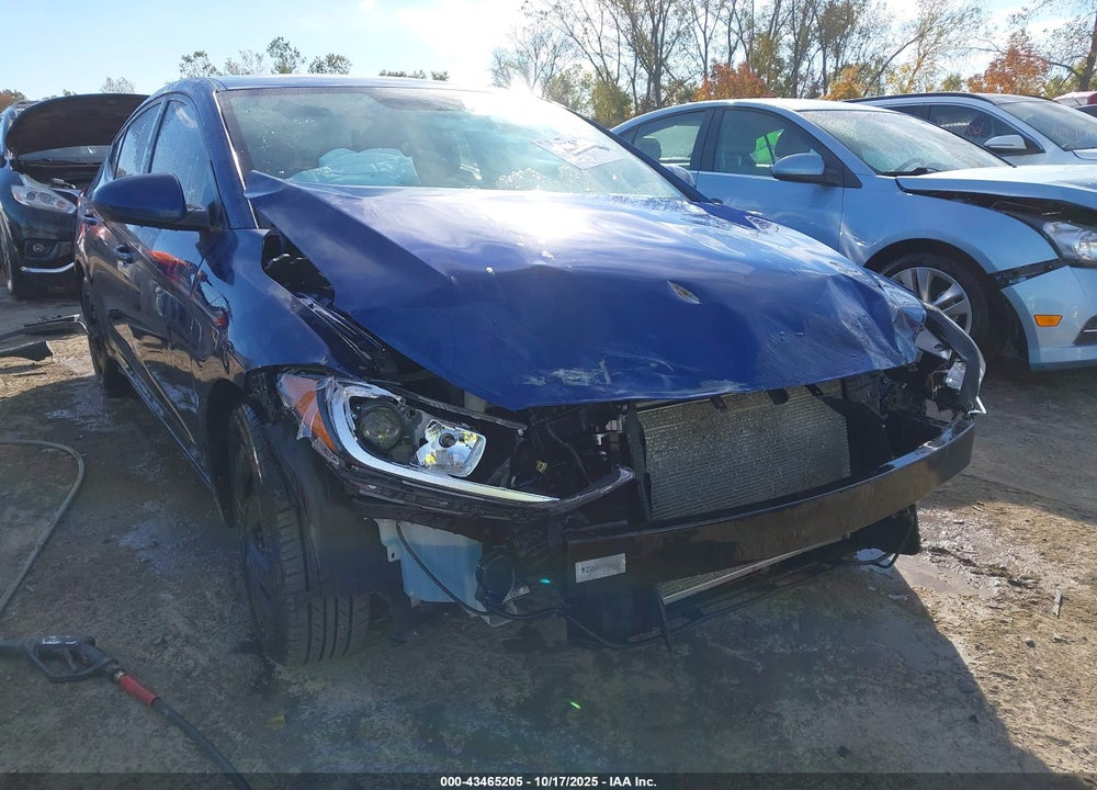 2018 HYUNDAI ELANTRA SE VIN: 5NPD74LF8JH390242